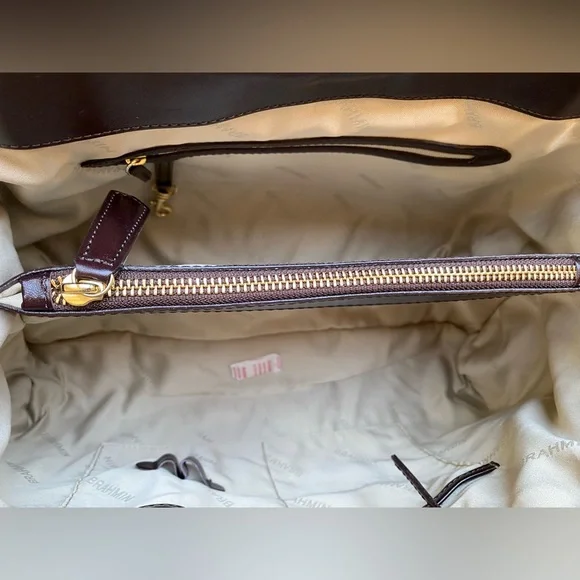 Brahmin🌿SERPENTINE HEARTWOOD ELISA SATCHEL
NEW WITH ATTACHED TAG🍃$435 MSRP🍃 - Picture 7 of 15